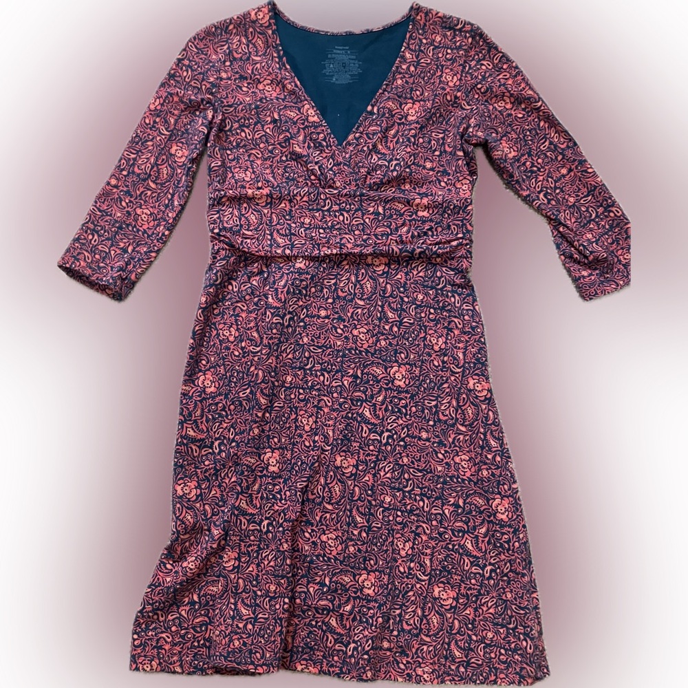 Patagonia Medium Red, Orange, and Navy Blue Patterned Dress